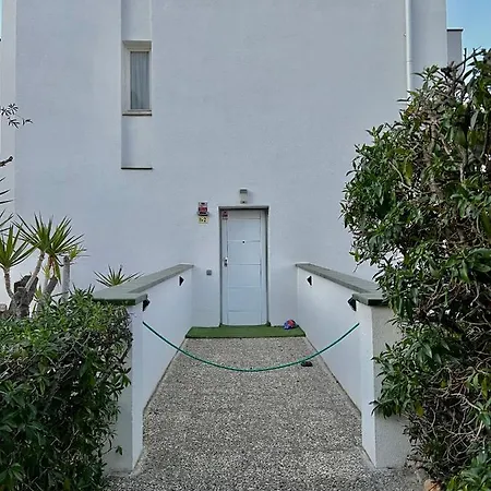 La Marina De Aiguadolc 锡切斯