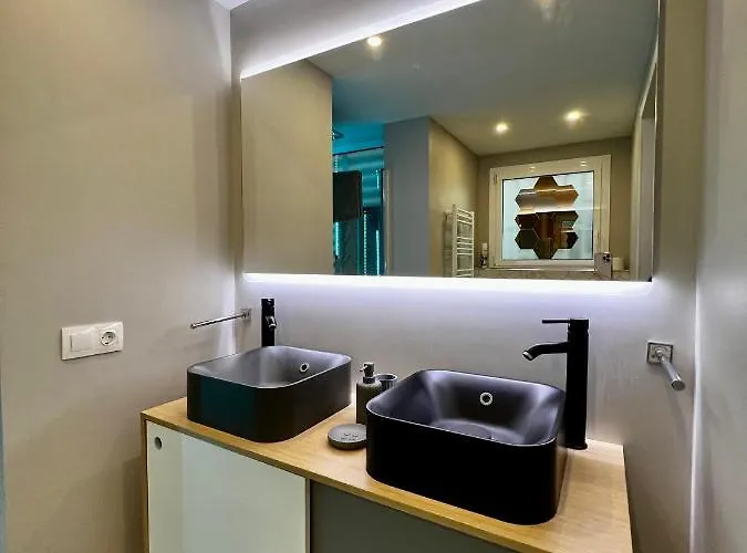 La Marina De Aiguadolc * 锡切斯