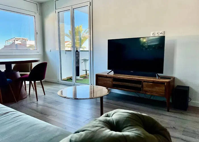 La Marina De Aiguadolc