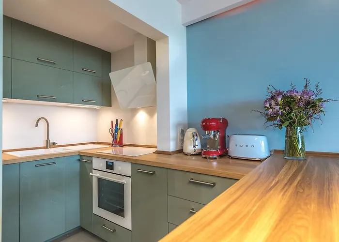 La Marina De Aiguadolc 锡切斯