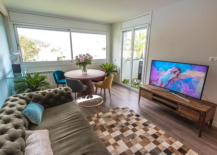 La Marina De Aiguadolc 公寓 *