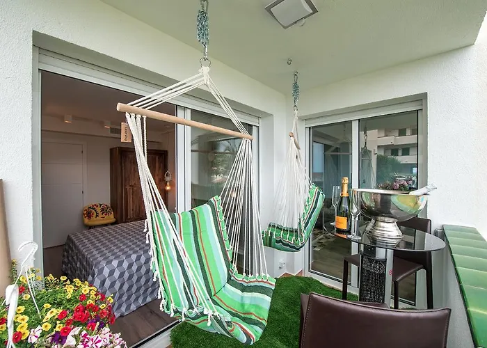 La Marina De Aiguadolc *